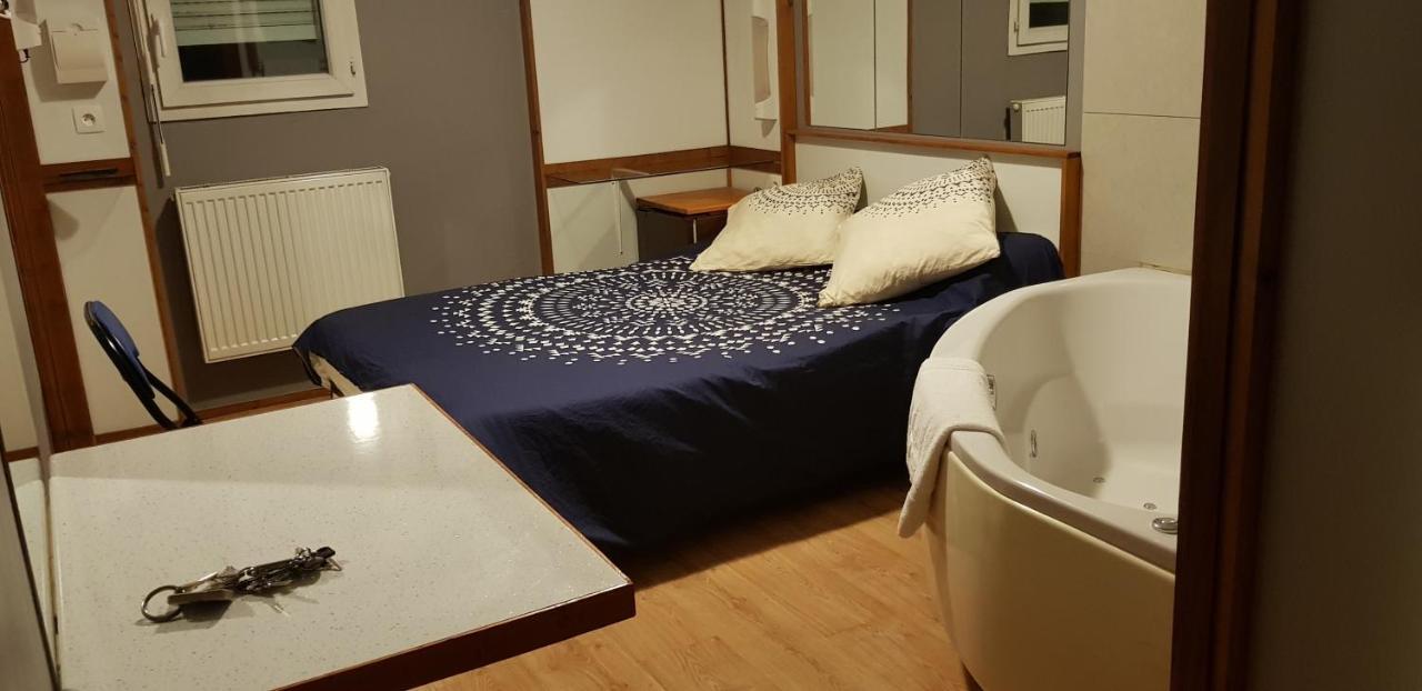 Hotel Eco Logis Espace Bellevue Séméac Exteriér fotografie